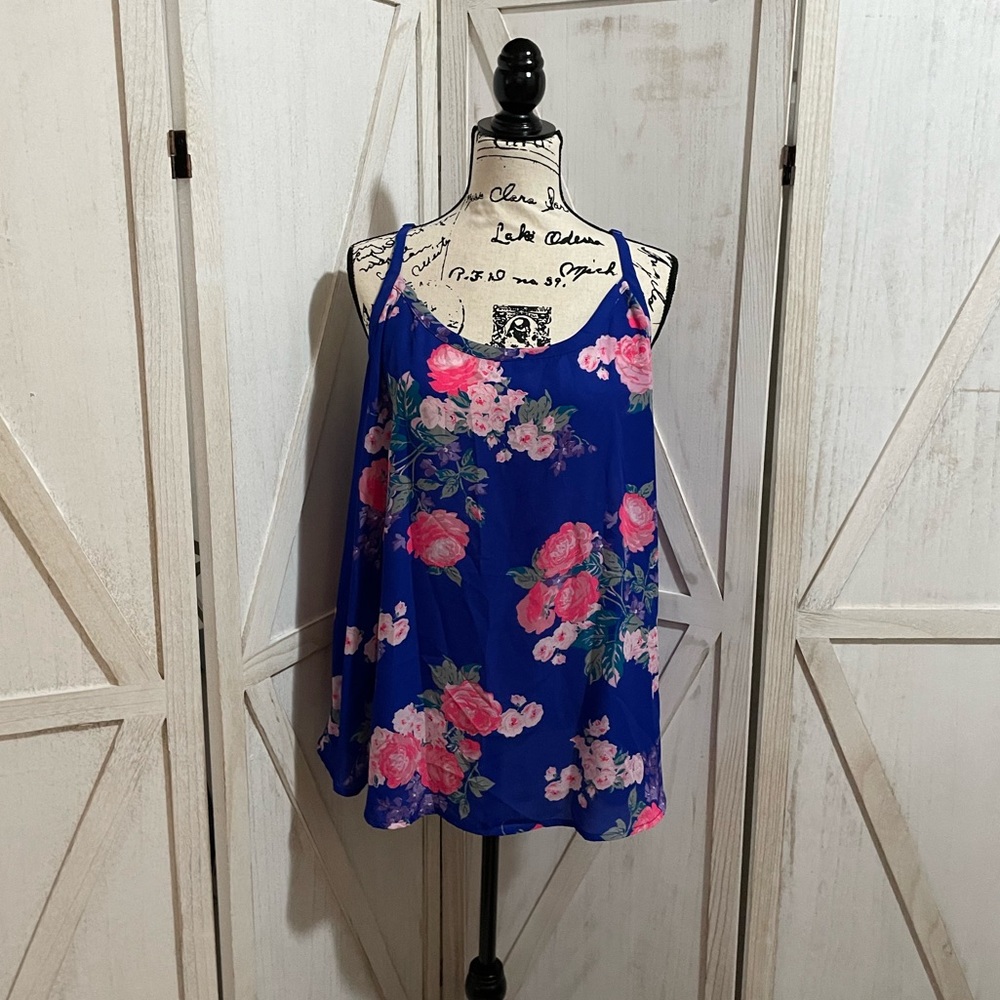 GORGEOUS Torrid NWT electric blue and neon pink floral georgette tank.
